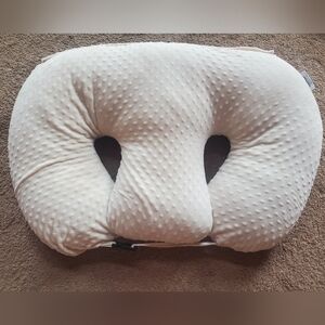 Twin Z Pillow